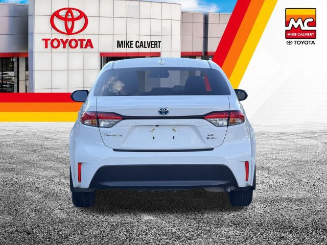 Used 2025 Toyota Corolla LE FWD image 5