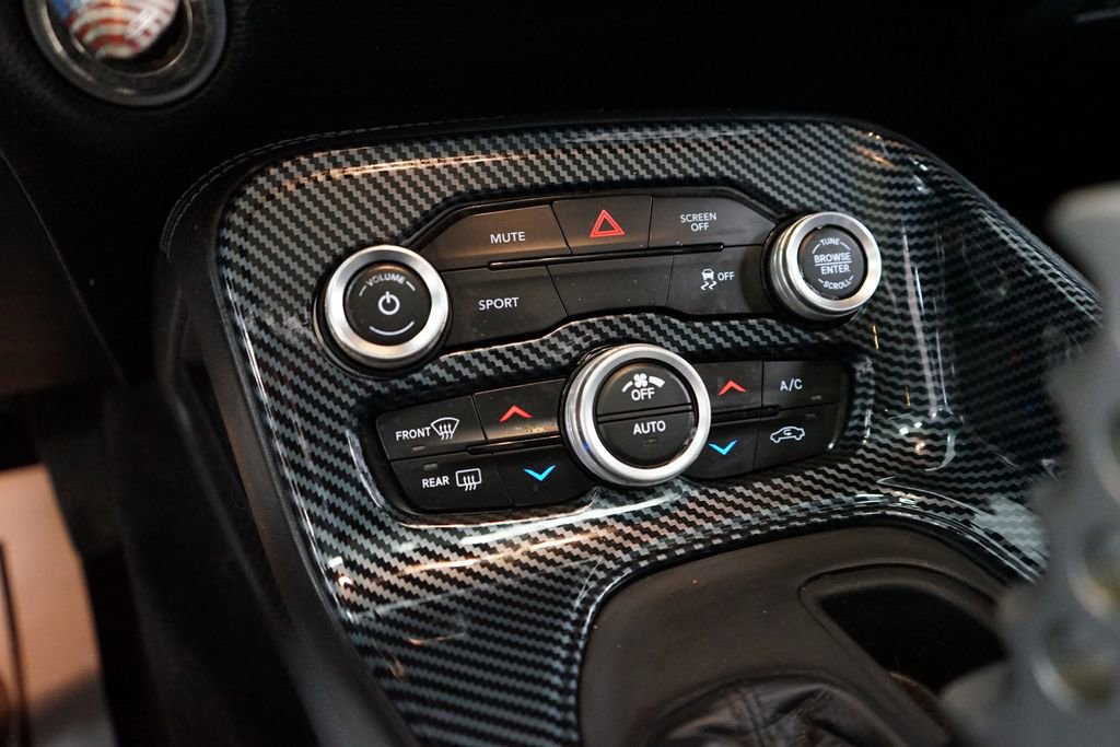 Used 2018 Dodge Challenger R/T w/ Blacktop Package image 35