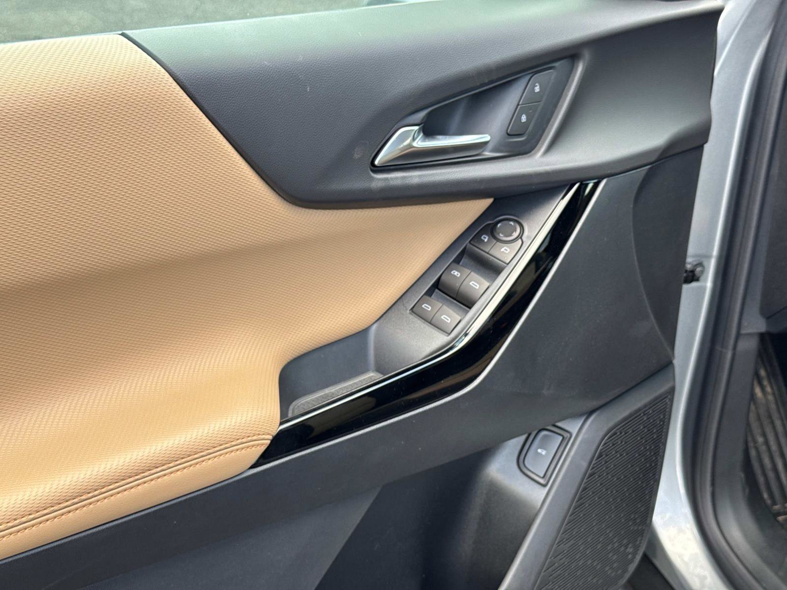 New 2026 Chevrolet Equinox ACTIV w/ LPO, Floor Liner Package image 16
