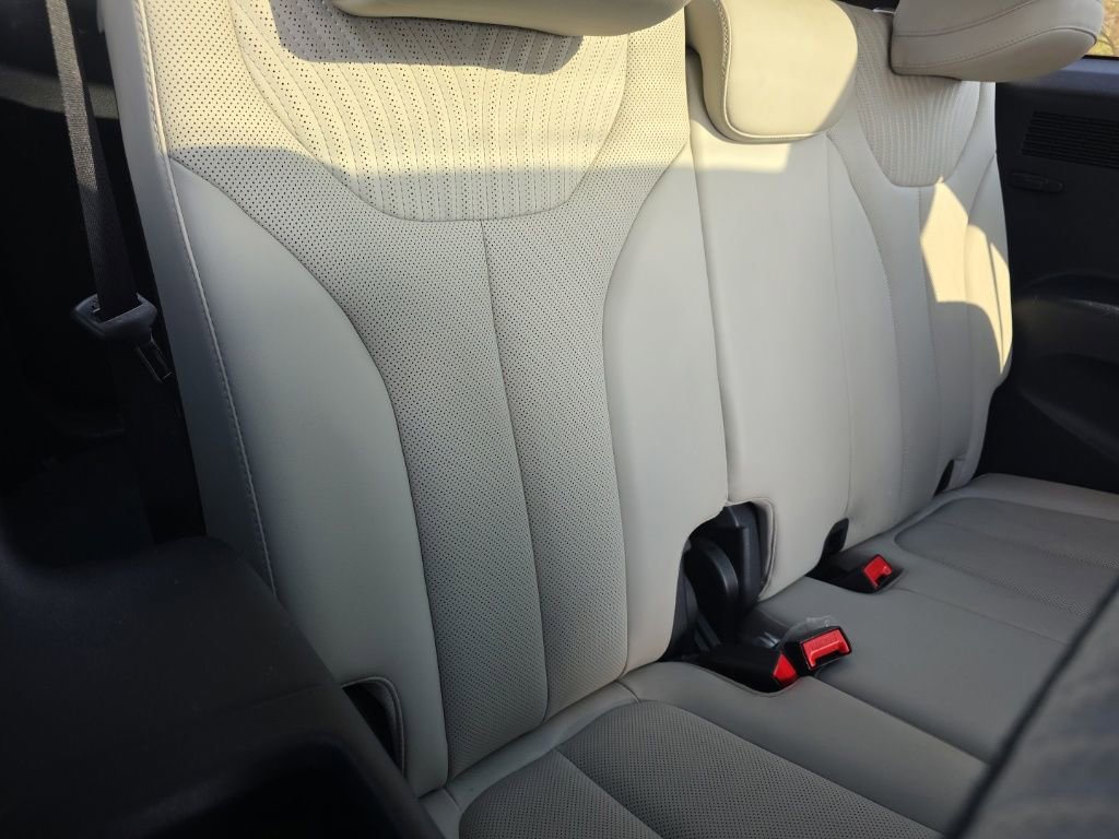 Used 2024 Hyundai Palisade Calligraphy image 18