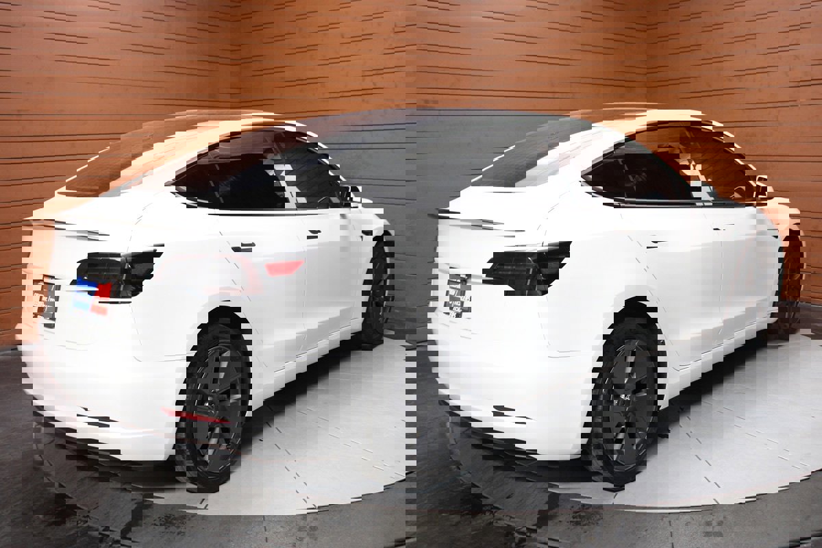 Used 2023 Tesla Model 3 Standard Range image 20
