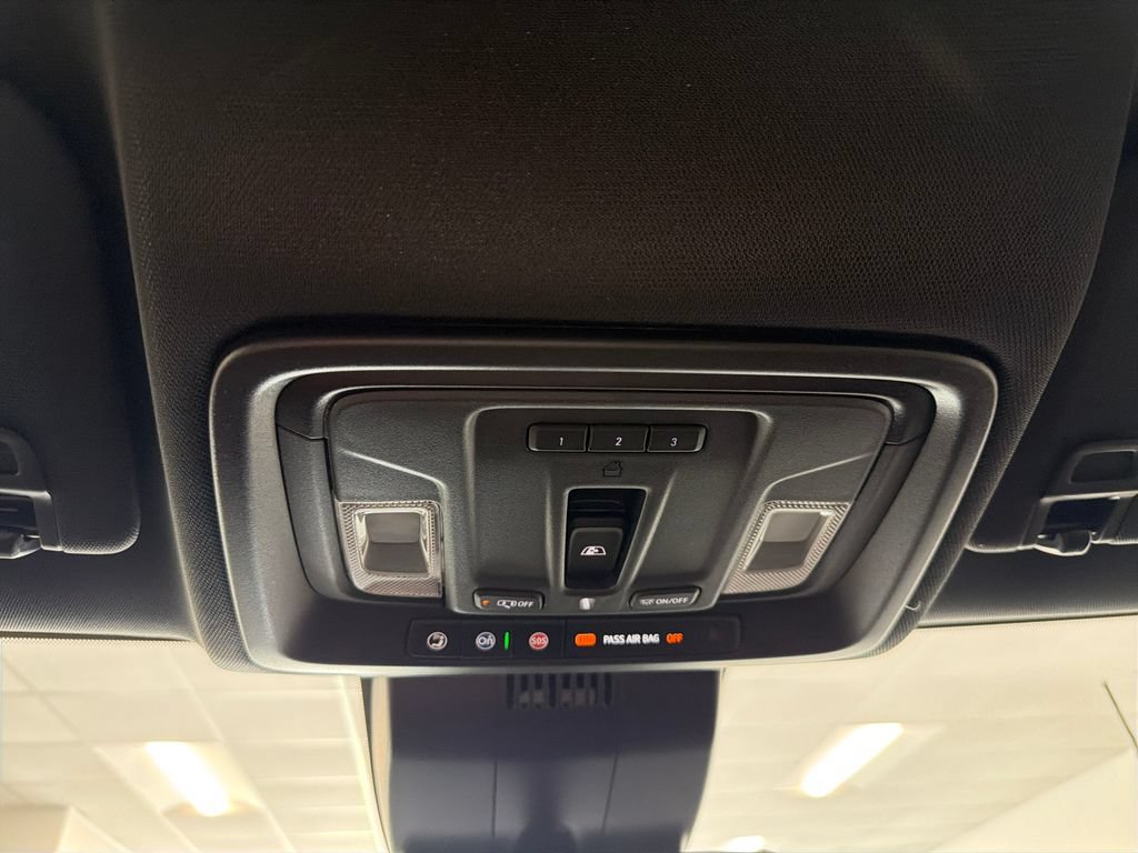 New 2026 GMC Sierra 2500 AT4 w/ Technology Package AWD/4WD image 19