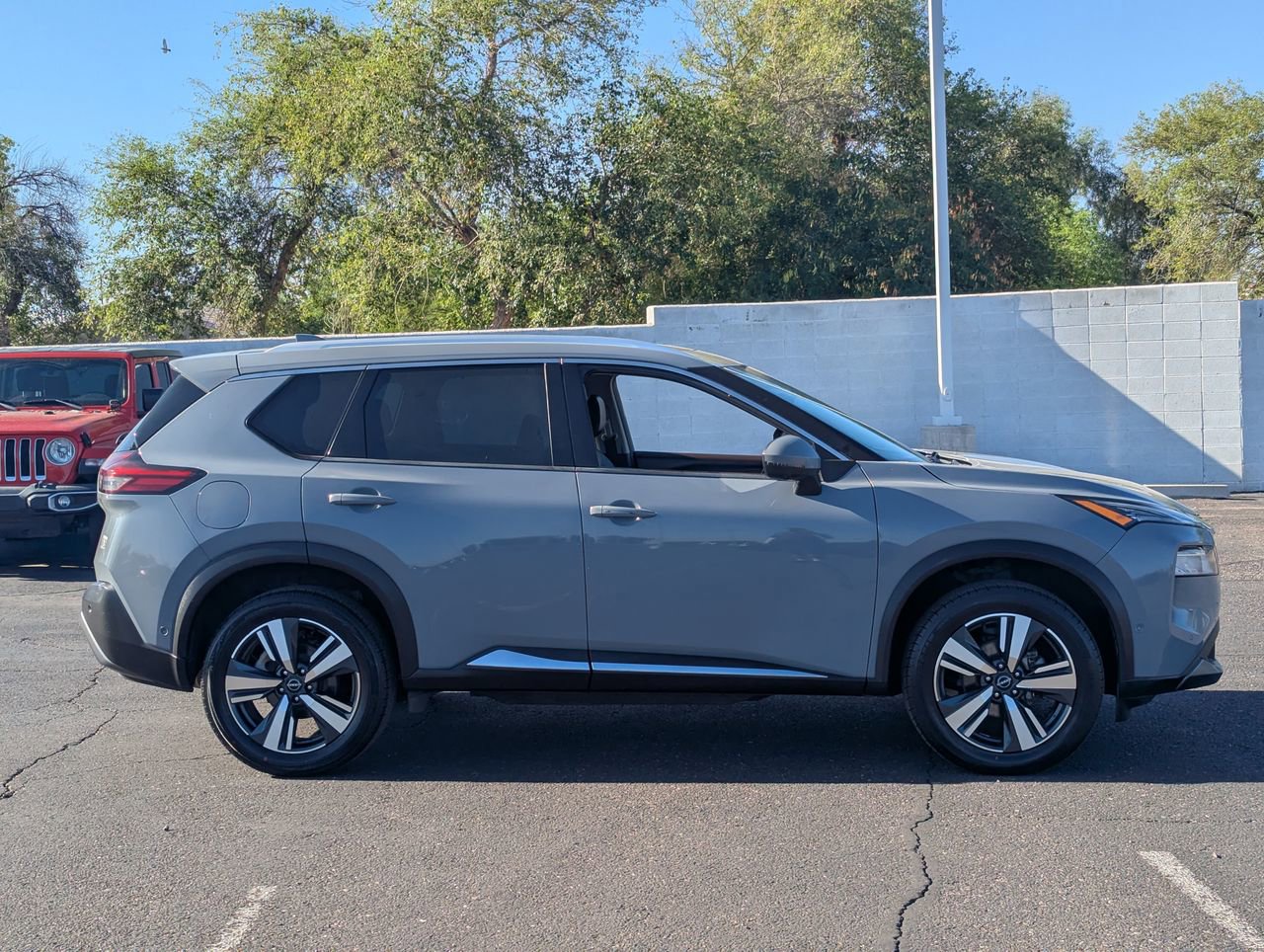 Certified 2023 Nissan Rogue SL w/ SL Premium Package image 7