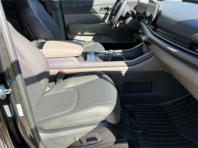 New 2026 Kia Carnival EX image 14