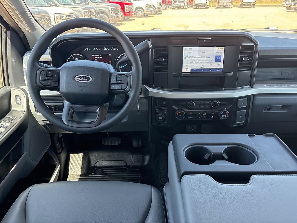 New 2026 Ford F350 XL w/ XL Chrome Package AWD/4WD image 9