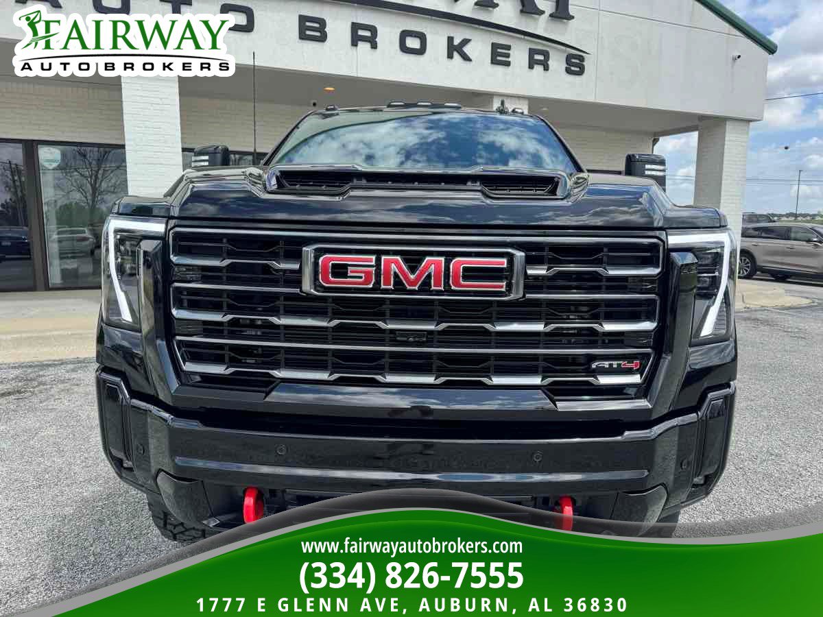 Used 2025 GMC Sierra 2500 AT4 w/ Technology Package image 3