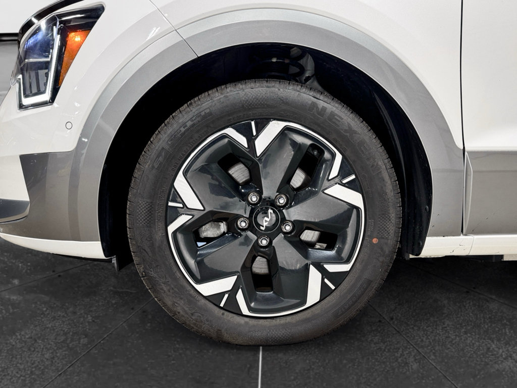 Used 2023 Kia Niro Wave w/ Wave Preserve Package FWD image 31