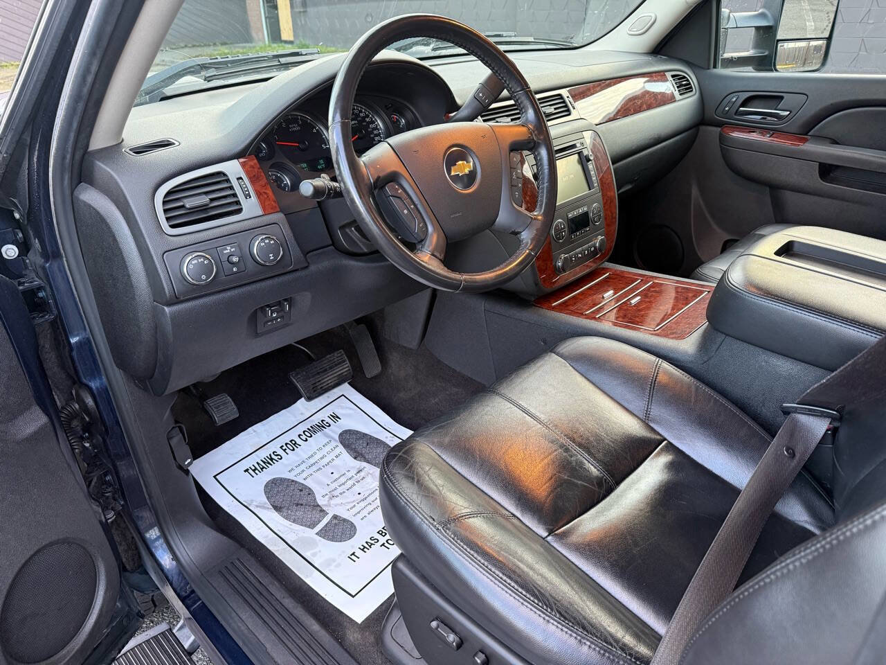 Used 2011 Chevrolet Silverado 2500 LTZ w/ LTZ Plus Package AWD/4WD image 23
