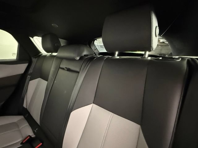 Certified 2024 Land Rover Range Rover Velar Dynamic SE AWD/4WD image 19