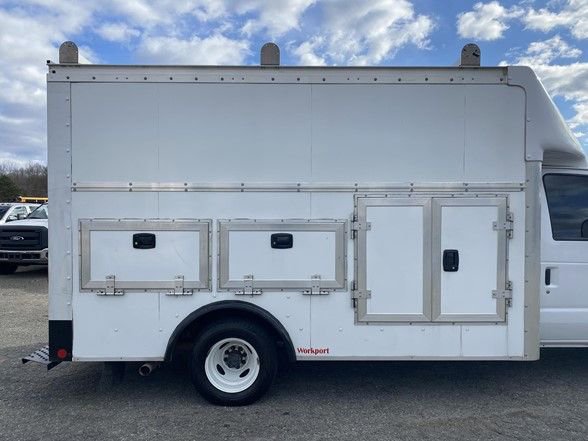 Used 2024 Ford E-350 and Econoline 350 Super Duty w/ Power Windows & Locks Group RWD image 35
