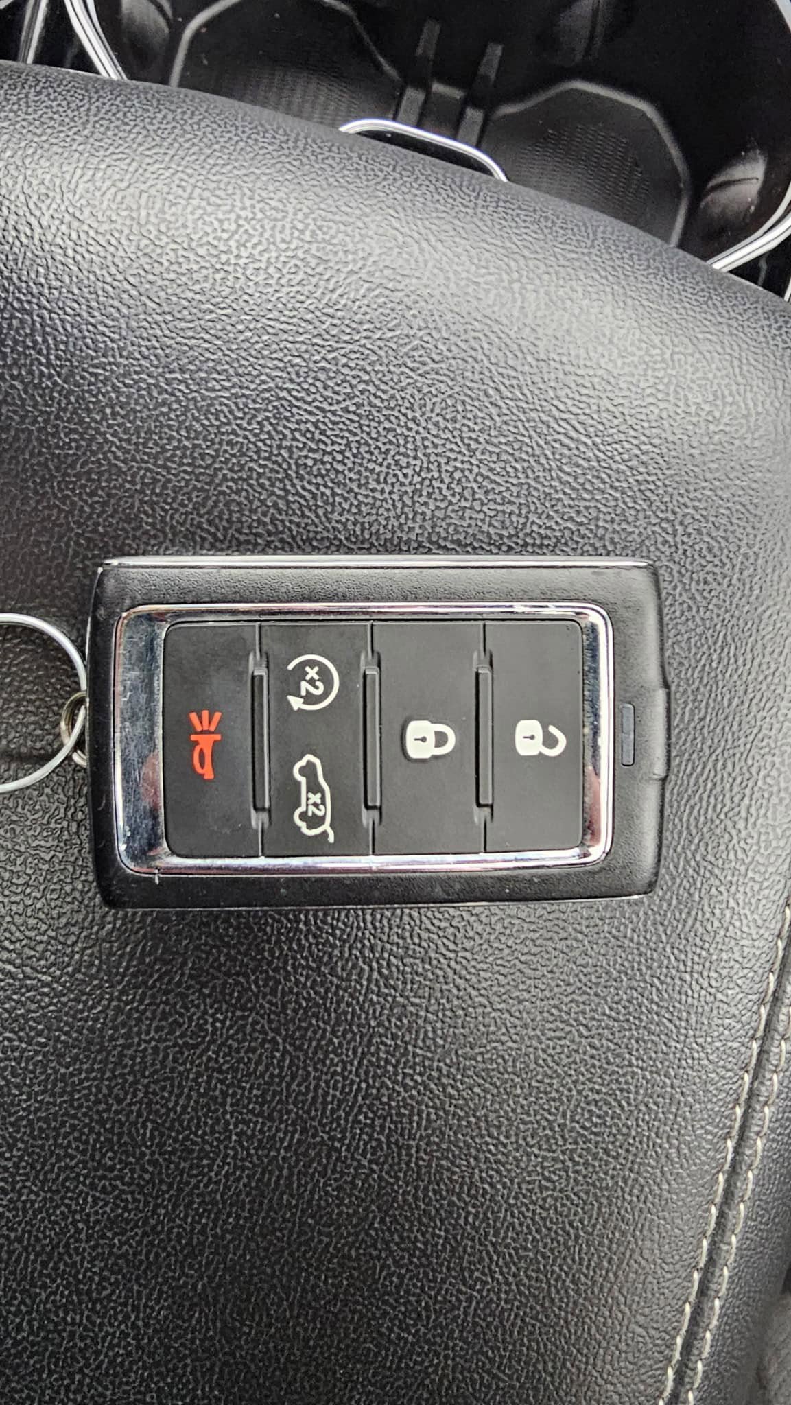 Used 2023 Jeep Grand Cherokee L Laredo image 35