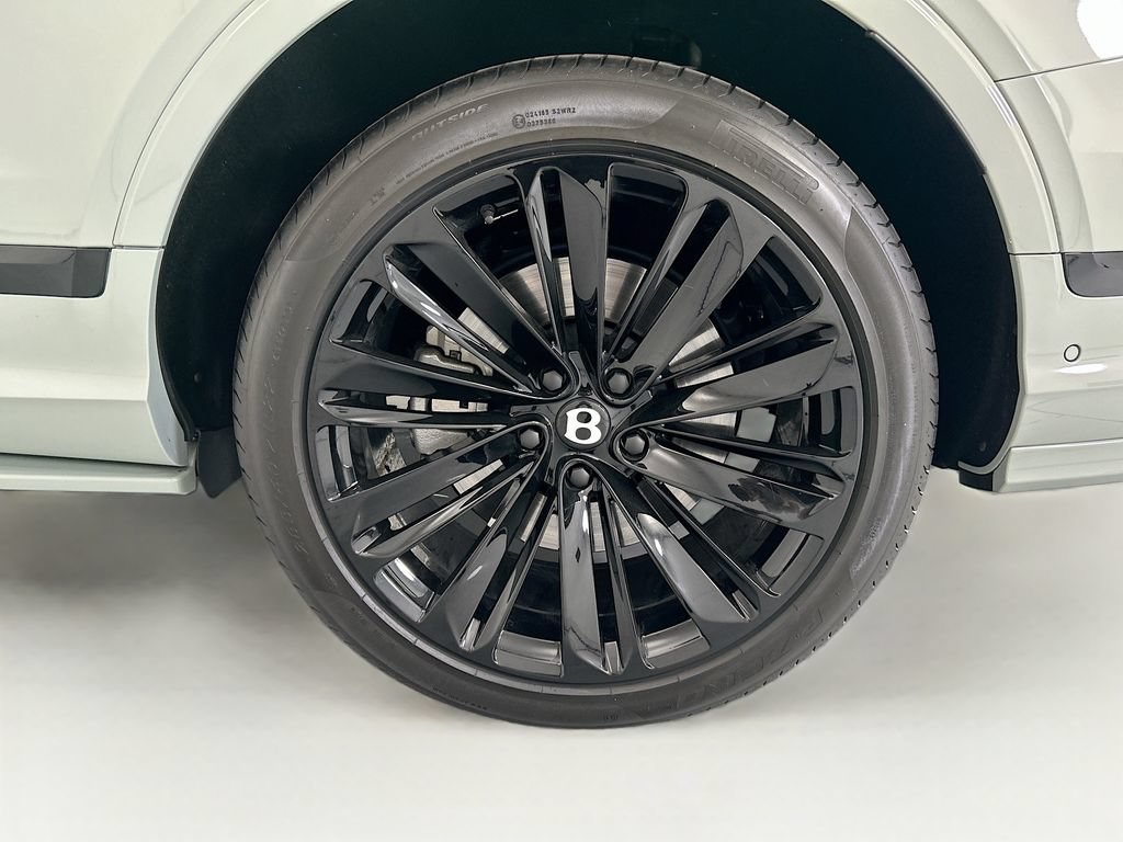 Used 2023 Bentley Bentayga Speed AWD/4WD image 30