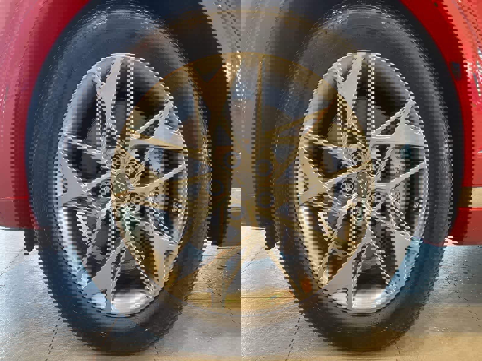 Used 2025 Genesis GV70 2.5T image 9