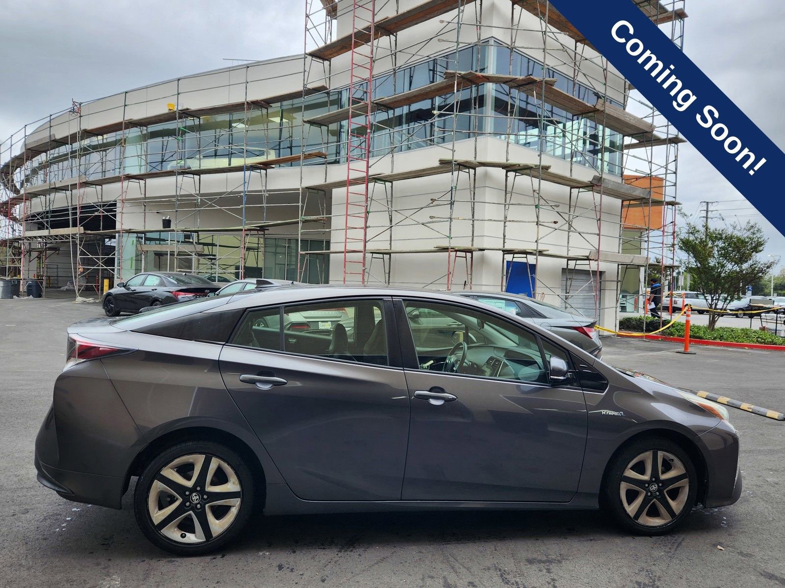 Used 2016 Toyota Prius Three image 8