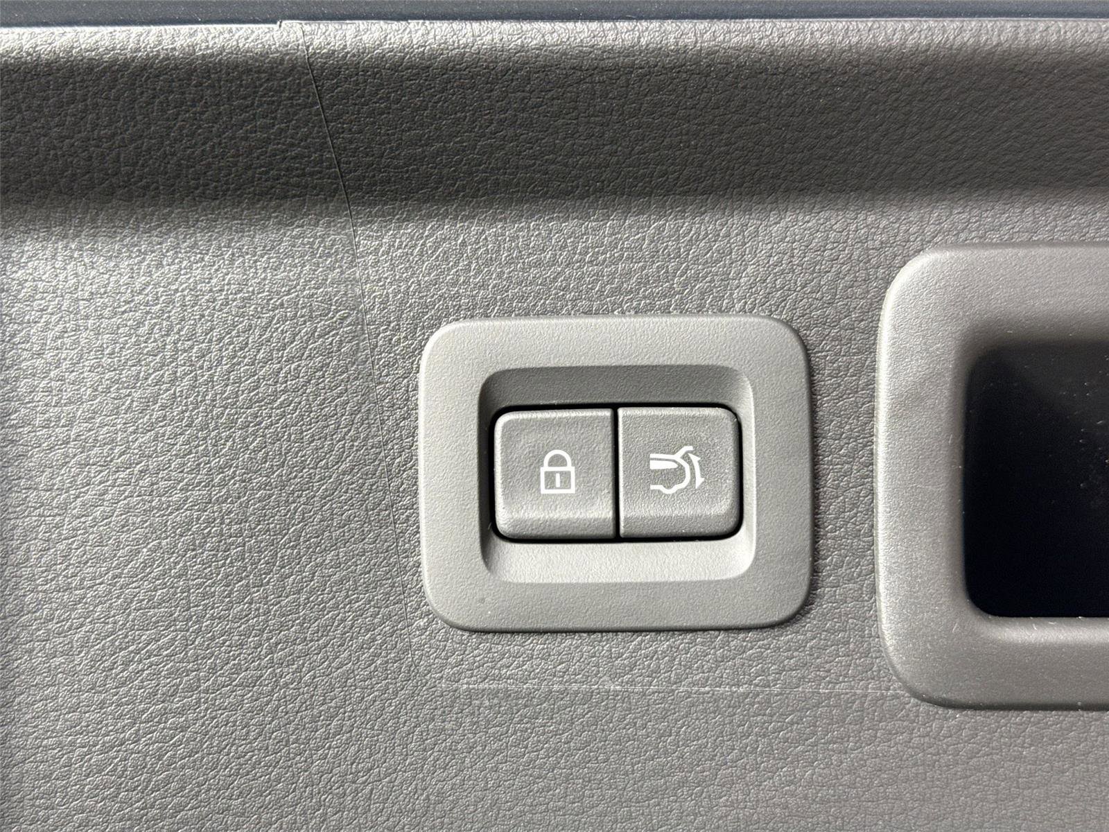 Certified 2025 MAZDA CX-50 AWD 2.5 S w/ Weather Package image 42