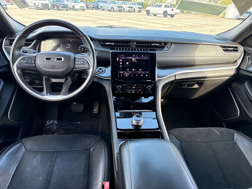 Used 2021 Jeep Grand Cherokee L Laredo image 5