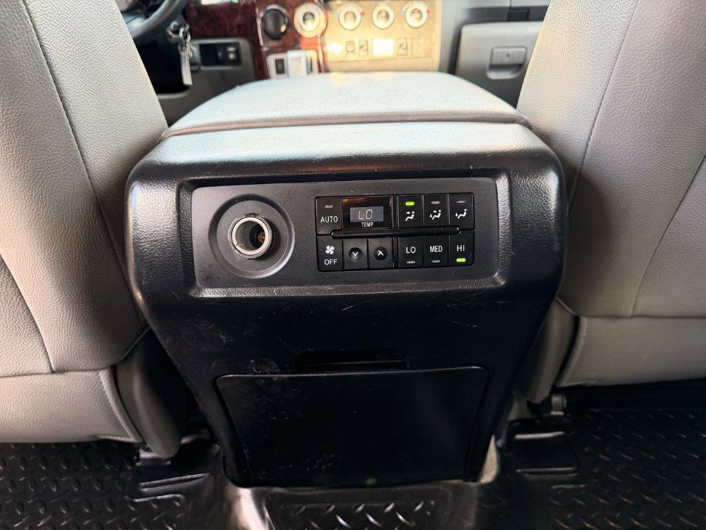 Used 2008 Toyota Sequoia Limited RWD image 15