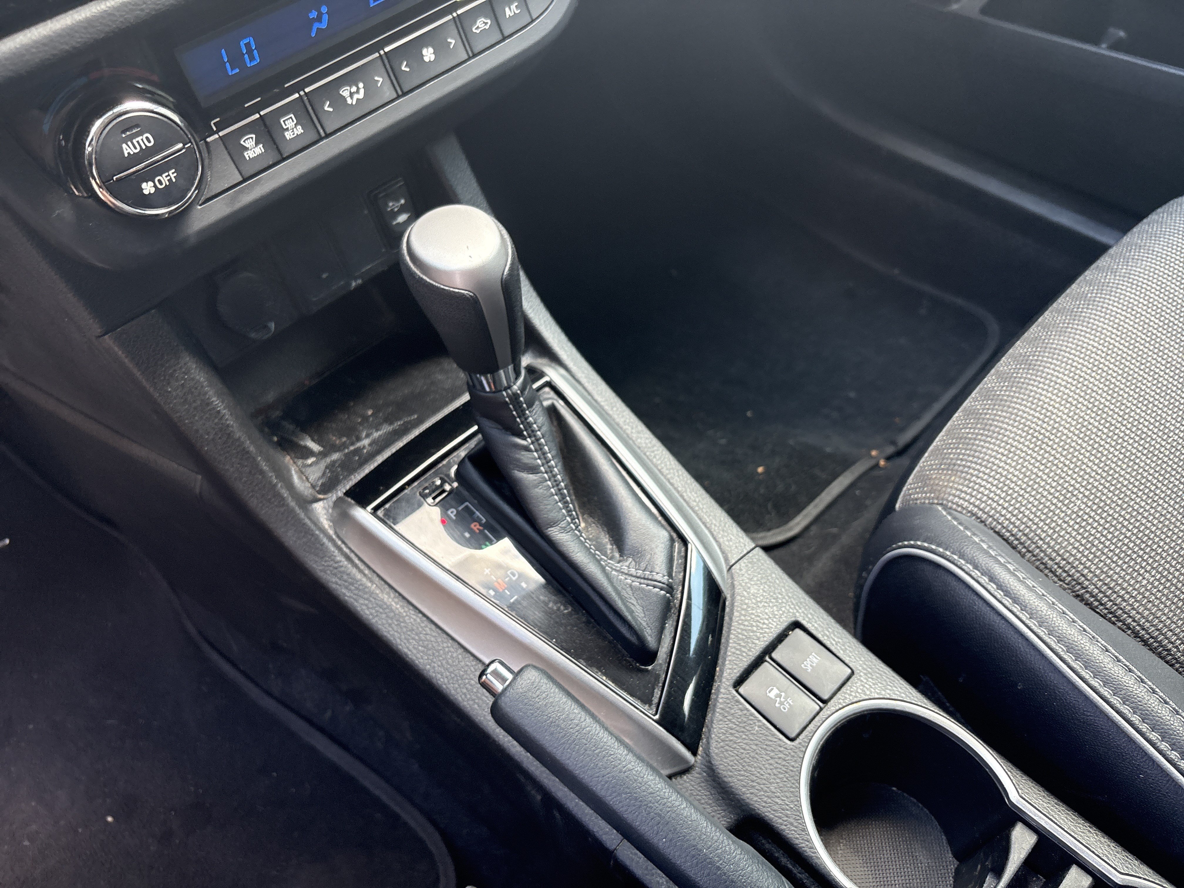 Used 2016 Toyota Corolla S w/ Body Protection Package #1 FWD image 25