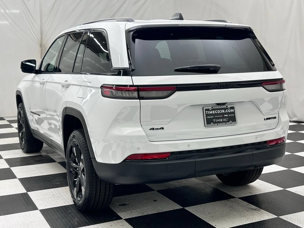 New 2025 Jeep Grand Cherokee Limited w/ Black Appearance Package AWD/4WD image 5
