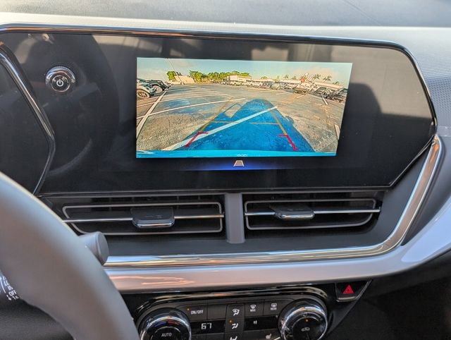 New 2025 Chevrolet Trax LT w/ Driver Confidence Package image 11