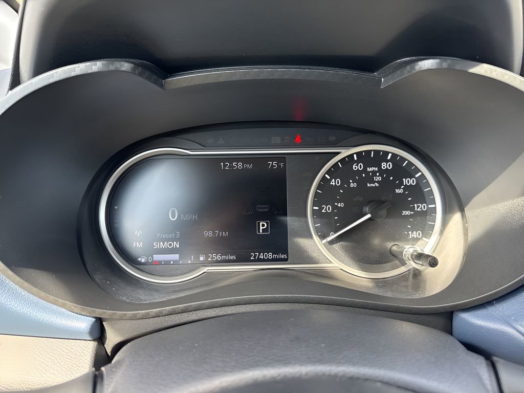 Used 2025 Nissan Versa SV FWD image 20