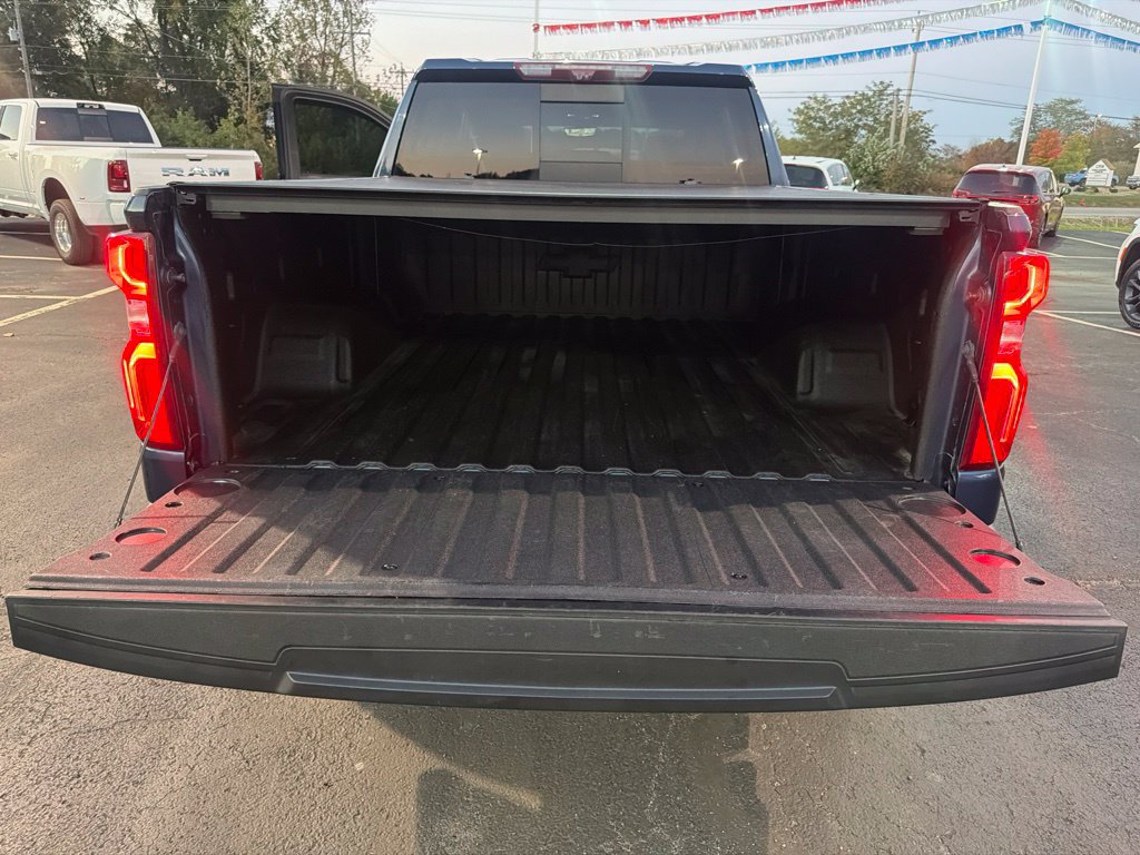 Used 2022 Chevrolet Silverado 1500 LTZ w/ LTZ Premium Package AWD/4WD image 53