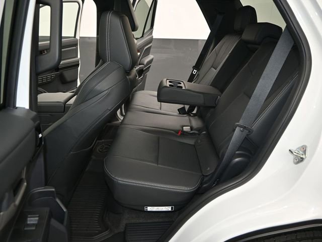 Used 2025 Toyota 4Runner Limited image 13