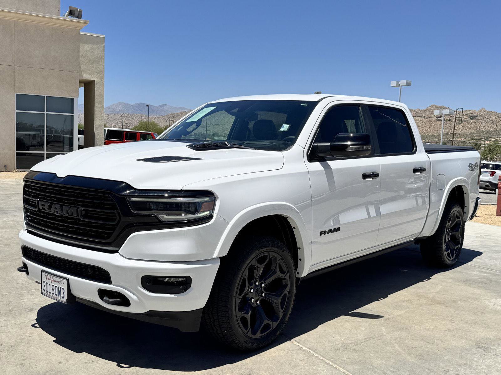 Used 2024 RAM 1500 Limited AWD/4WD image 3