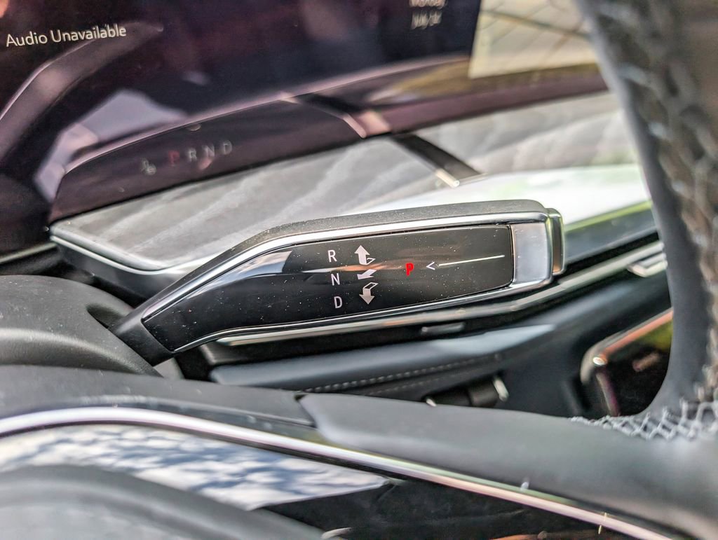 New 2026 Cadillac Escalade IQ Luxury 2 image 32