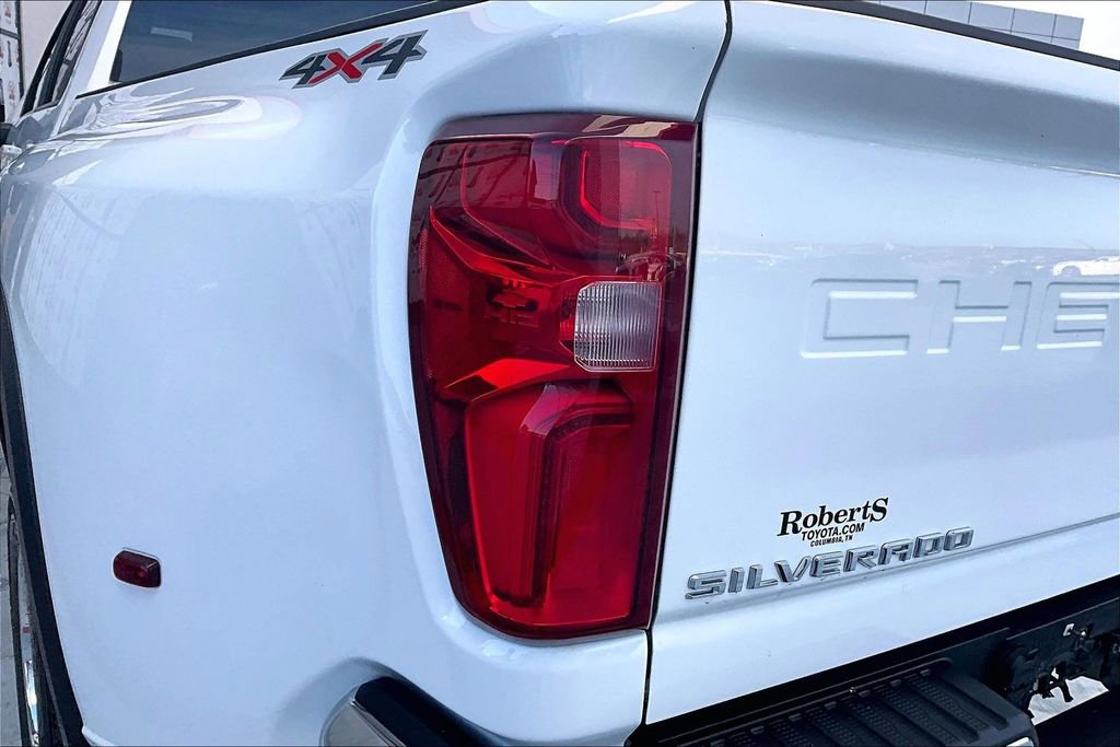 Used 2024 Chevrolet Silverado 3500 LT image 19