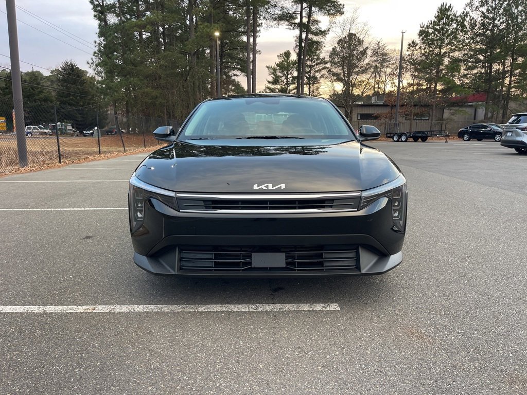 Used 2025 Kia K4 LX image 3
