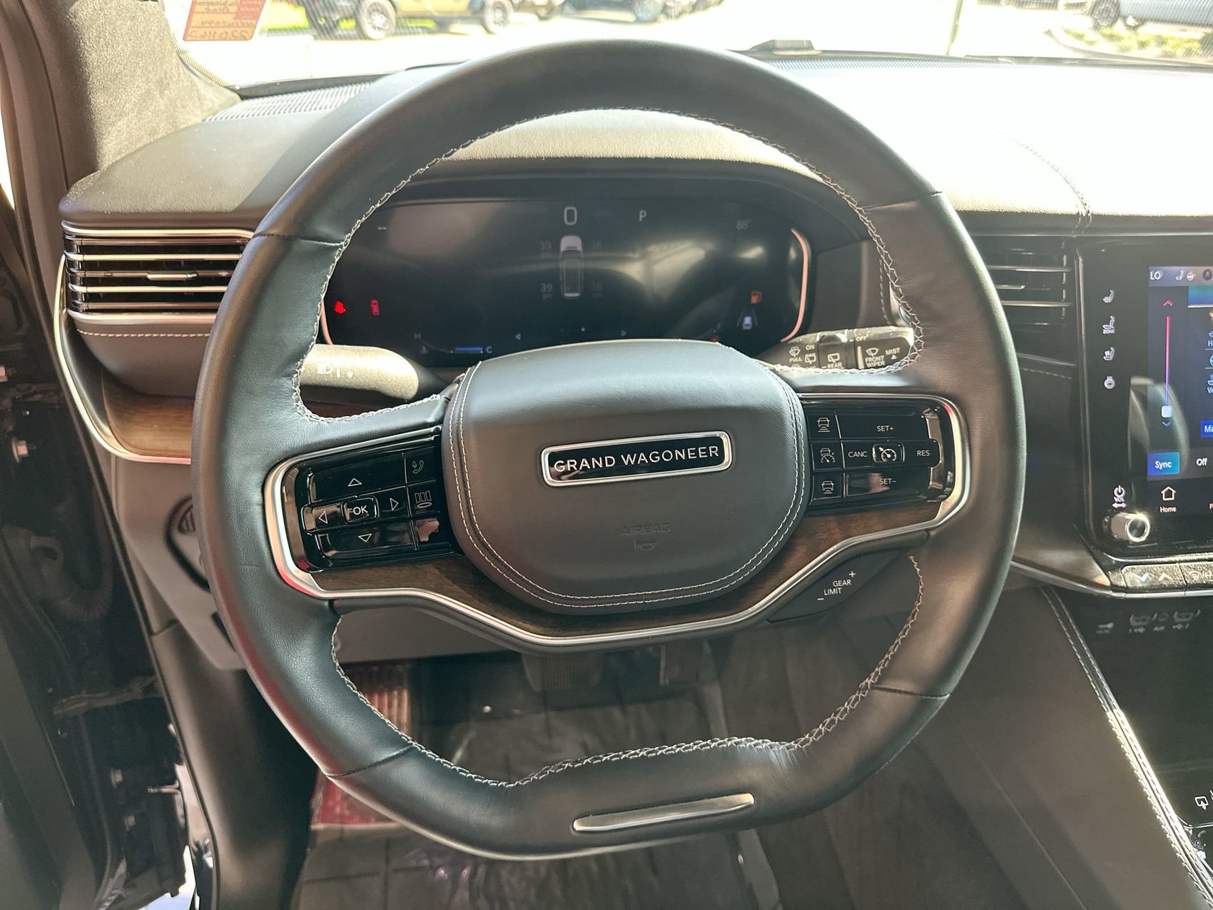 New 2022 Jeep Grand Wagoneer Series II image 14