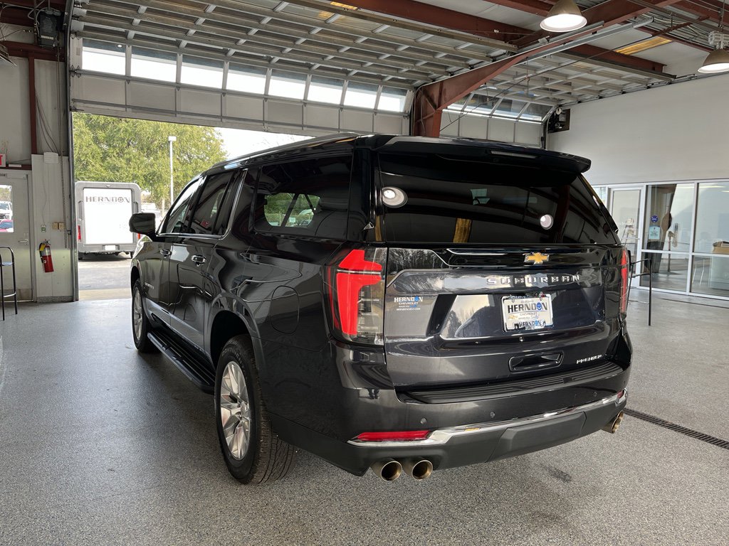 Used 2025 Chevrolet Suburban Premier image 6