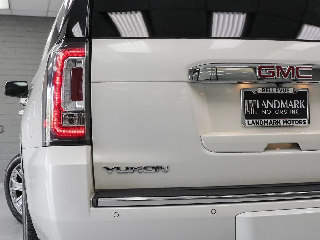 Used 2015 GMC Yukon Denali w/ Premium Package AWD/4WD image 32