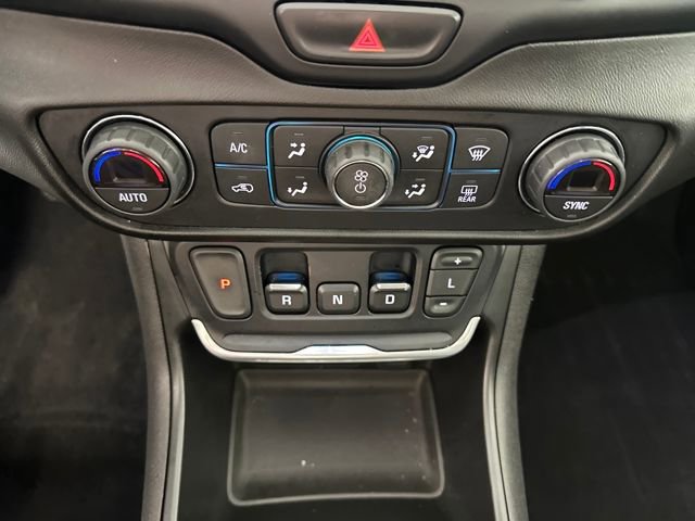 Used 2018 GMC Terrain Denali w/ Comfort Package image 23