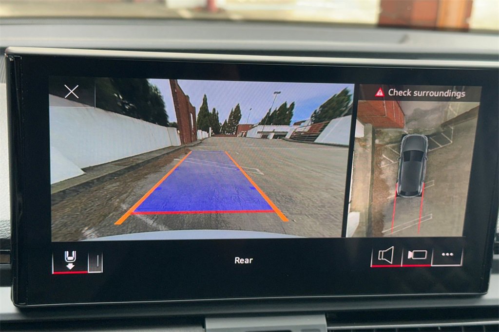 Used 2023 Audi SQ5 Premium Plus w/ Premium Plus Package image 26