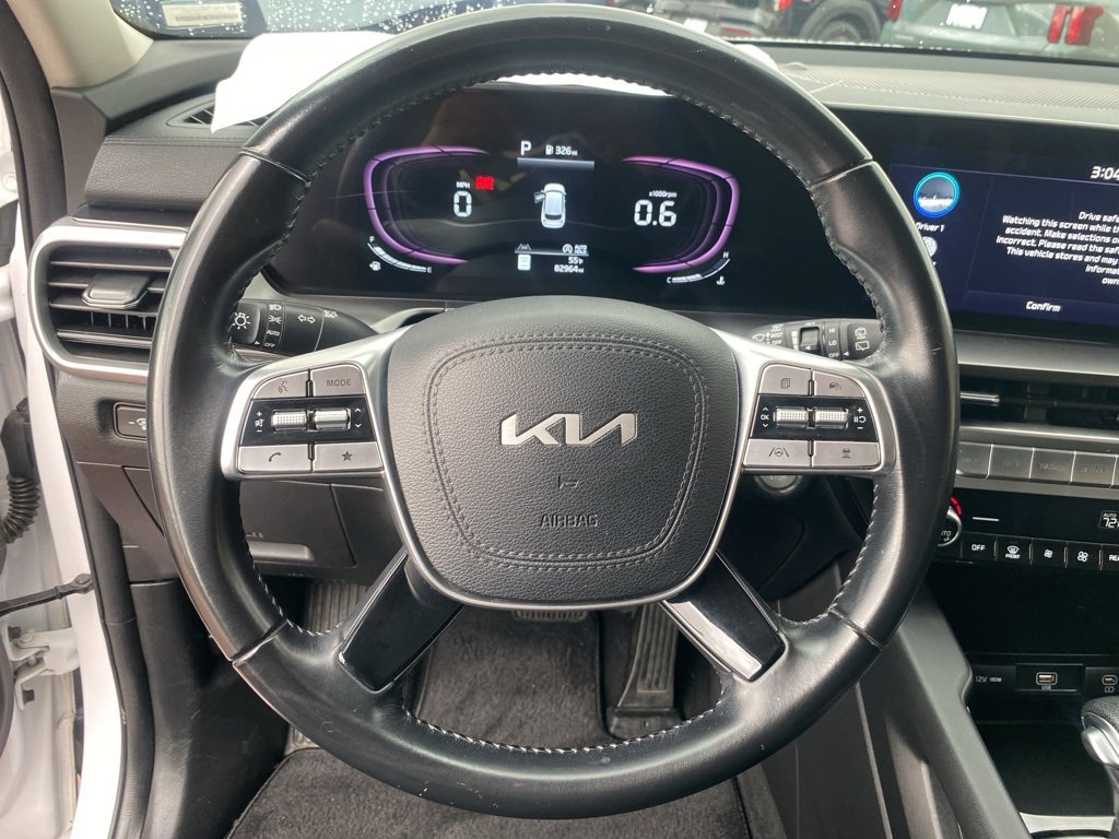 Used 2023 Kia Telluride LX image 29