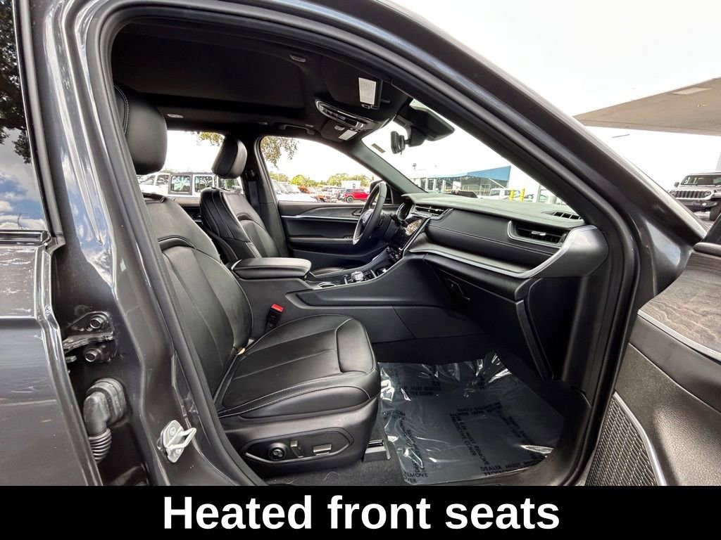 Used 2025 Jeep Grand Cherokee L Limited w/ Luxury Tech Group II image 44