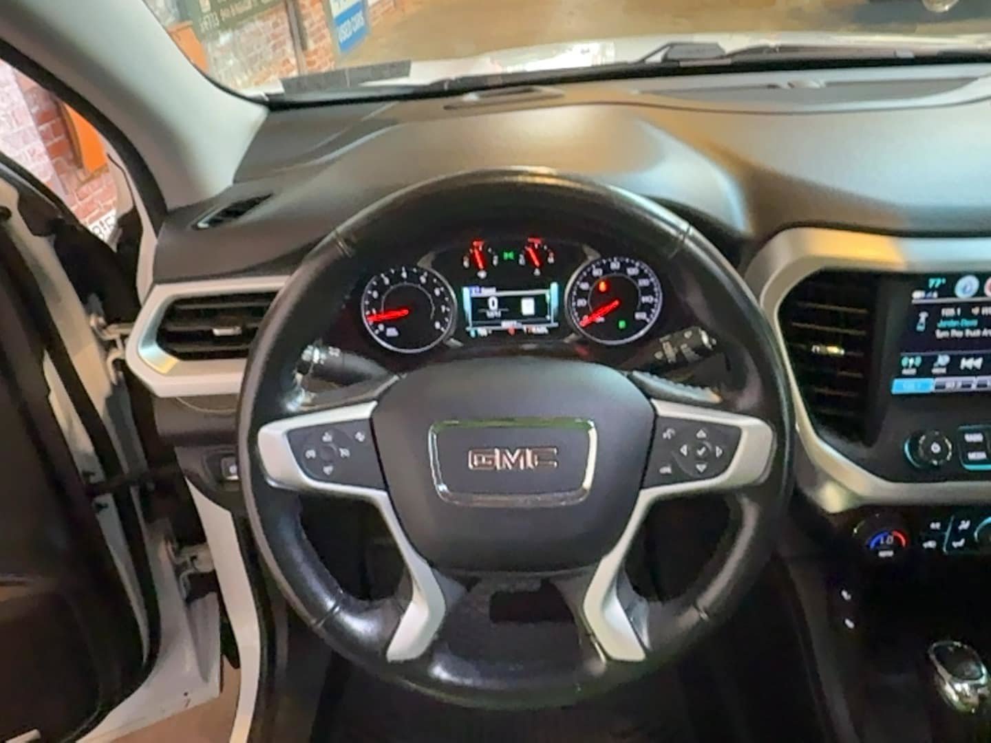 Used 2019 GMC Acadia SLT w/ LPO, Black Accent Package AWD/4WD image 14
