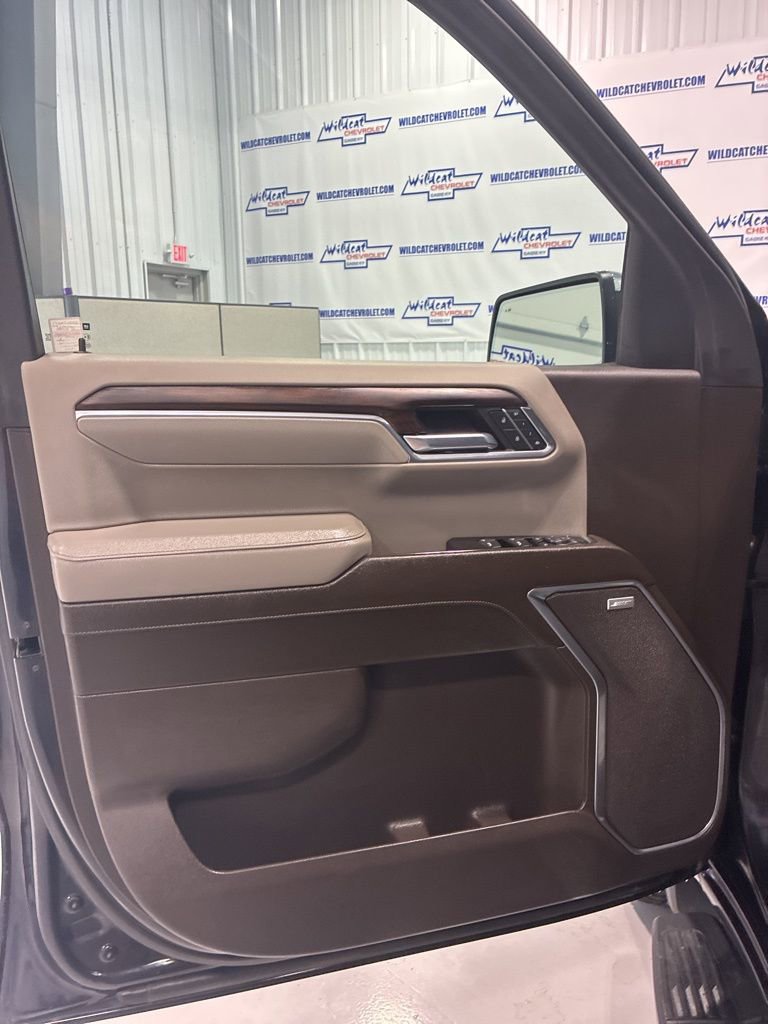 Used 2024 GMC Sierra 1500 SLT w/ SLT Premium Plus Package AWD/4WD image 20