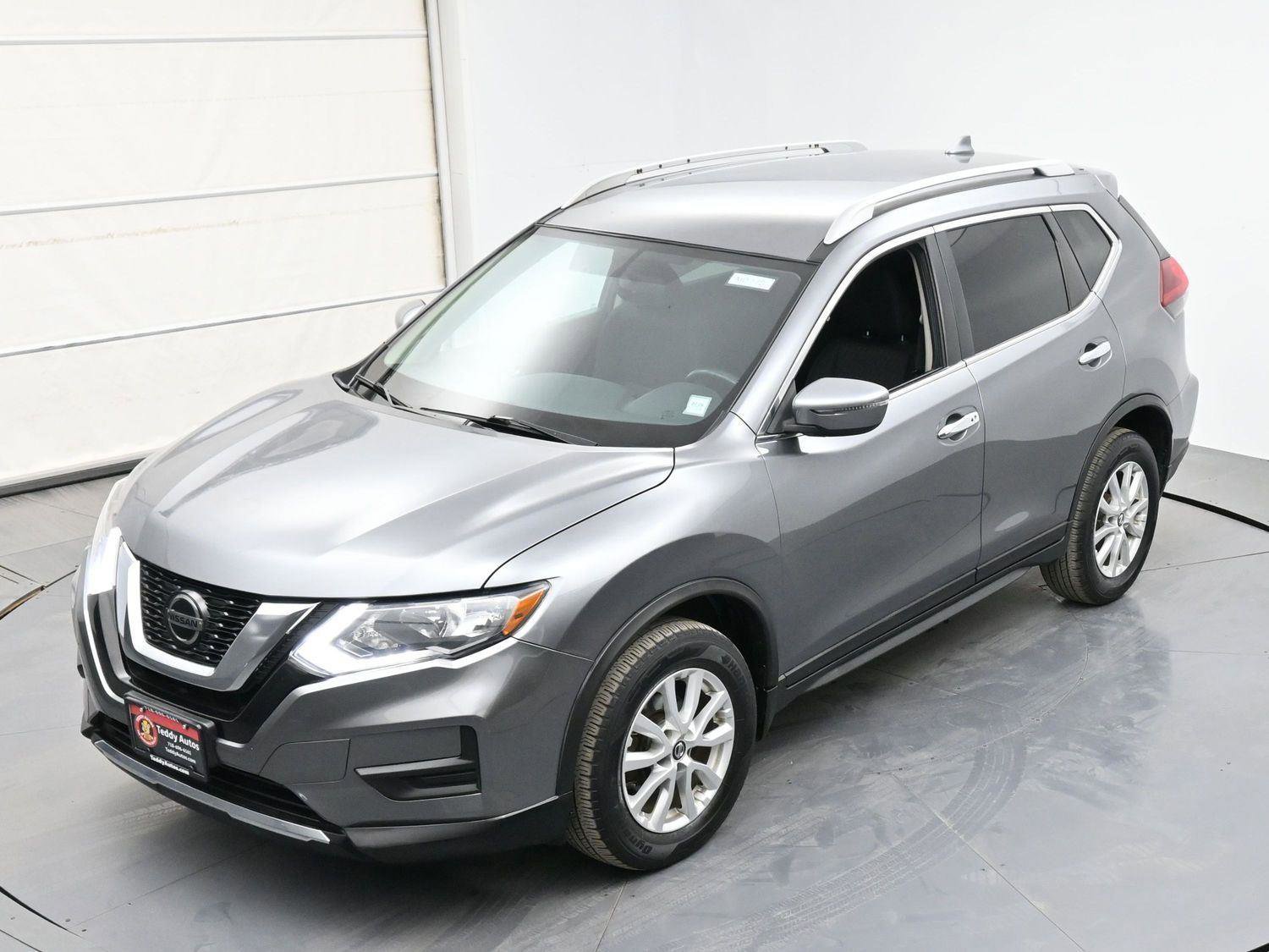 Used 2018 Nissan Rogue SV image 37