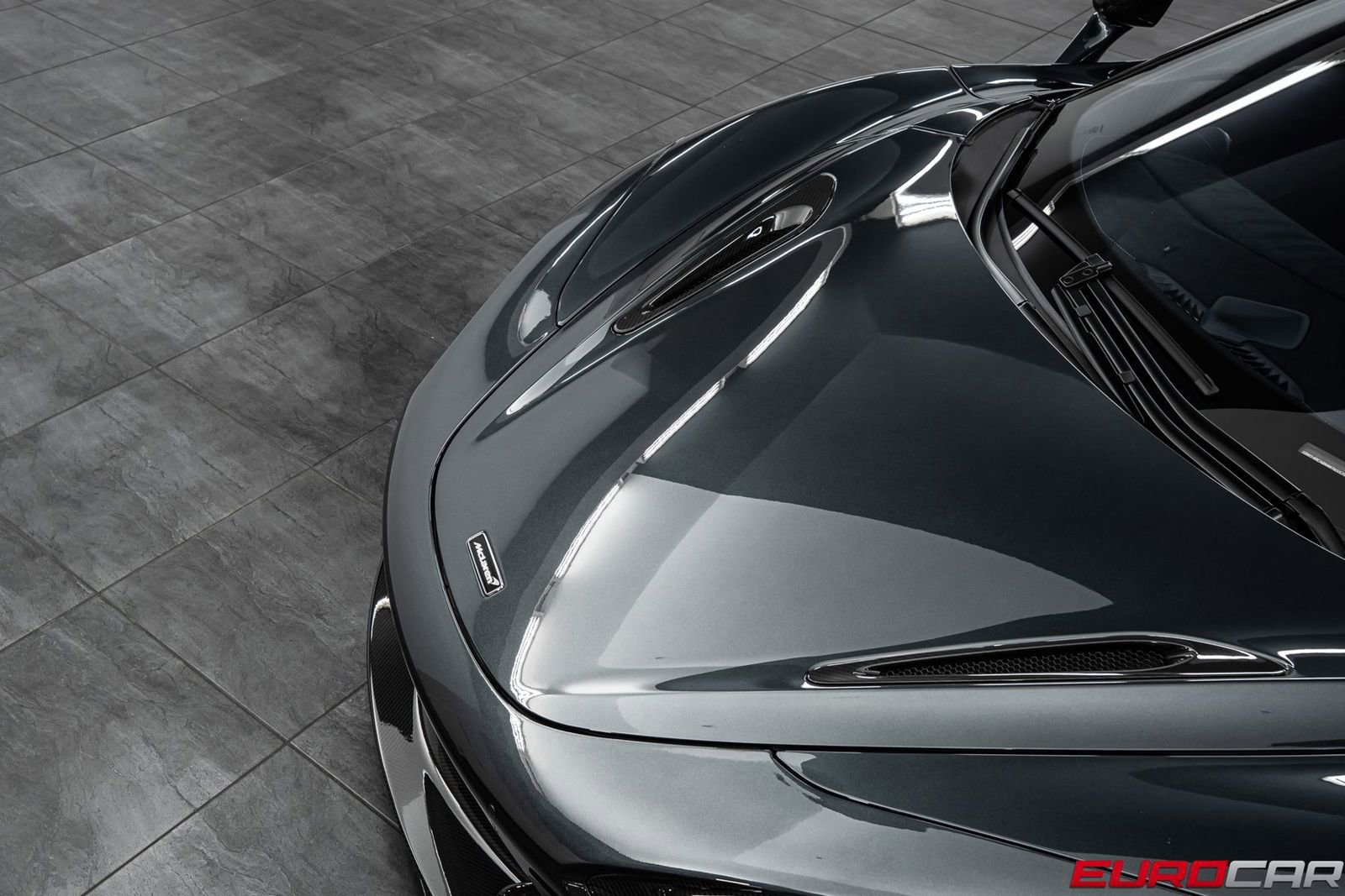 Used 2021 McLaren 765LT RWD image 10