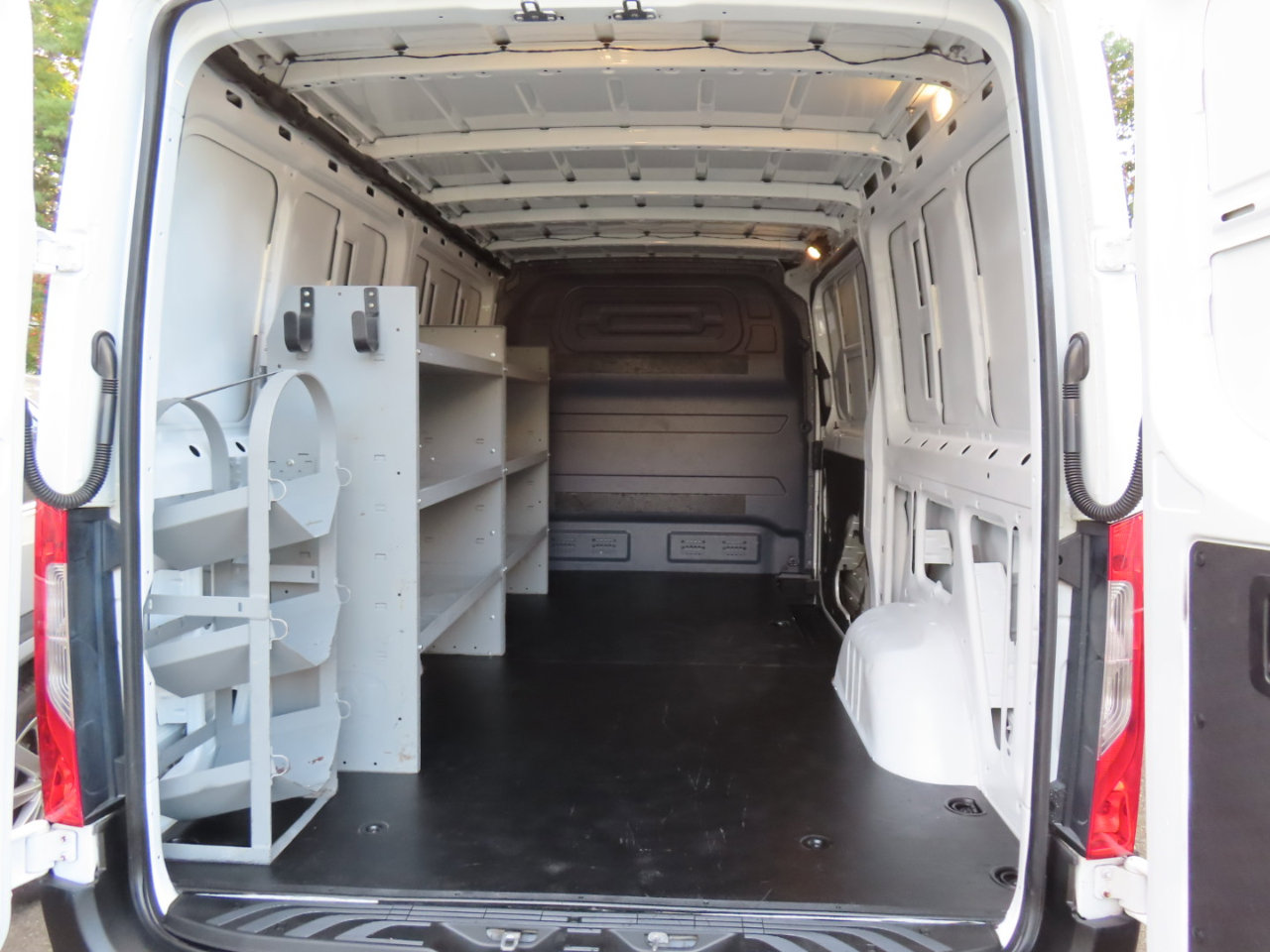 Used 2020 Mercedes-Benz Sprinter 1500 w/ Driver Convenience Package image 9