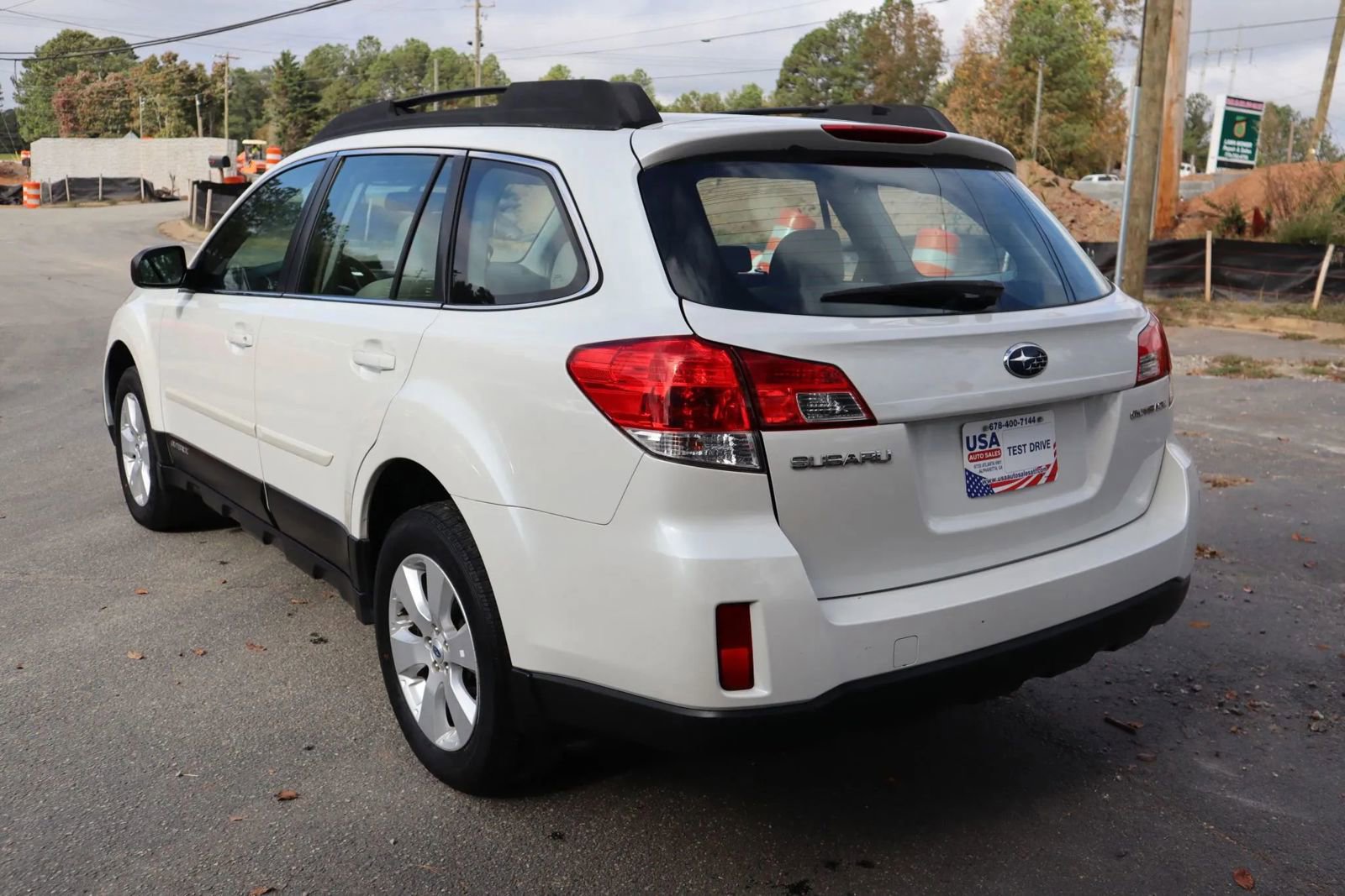 Used 2014 Subaru Outback 2.5i AWD/4WD image 4