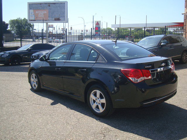 Used 2014 Chevrolet Cruze LT w/ RS Package image 3