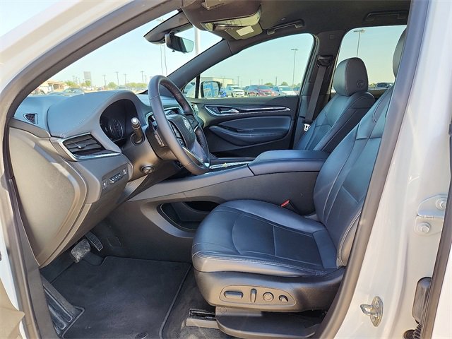 Used 2022 Buick Enclave Premium image 15