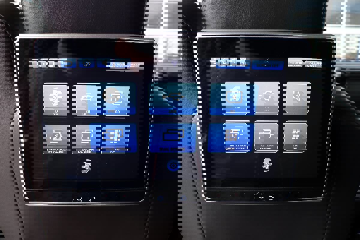 Used 2006 HUMMER H2 w/ Limited Edition H2 image 35