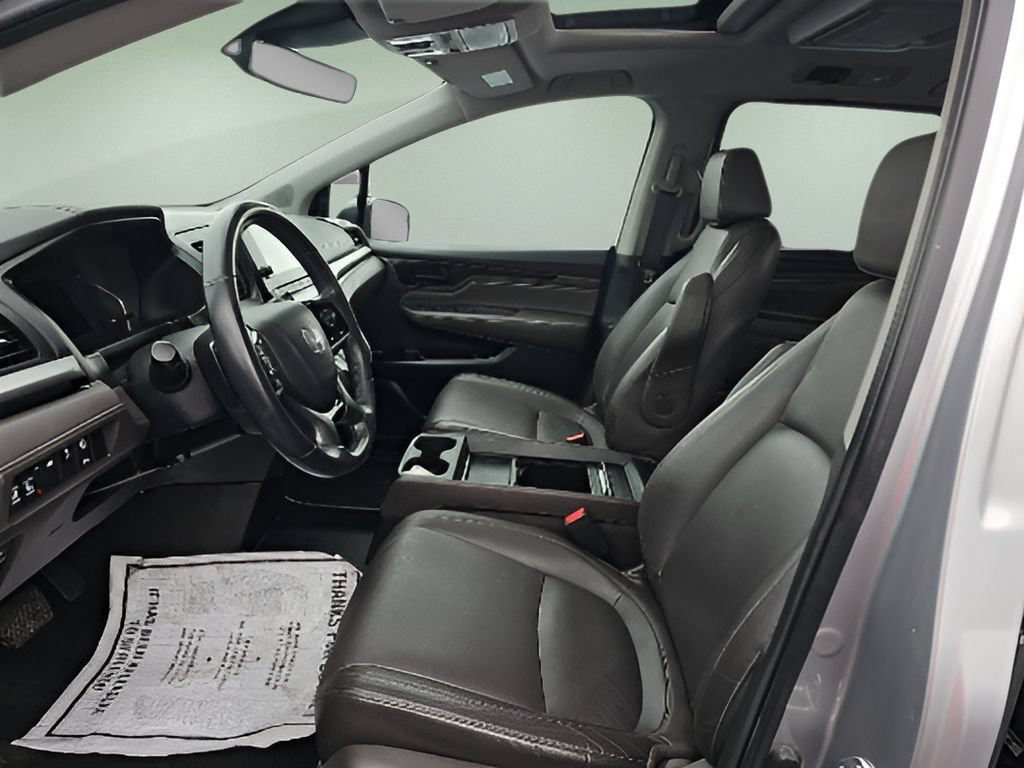 Used 2023 Honda Odyssey Touring image 5