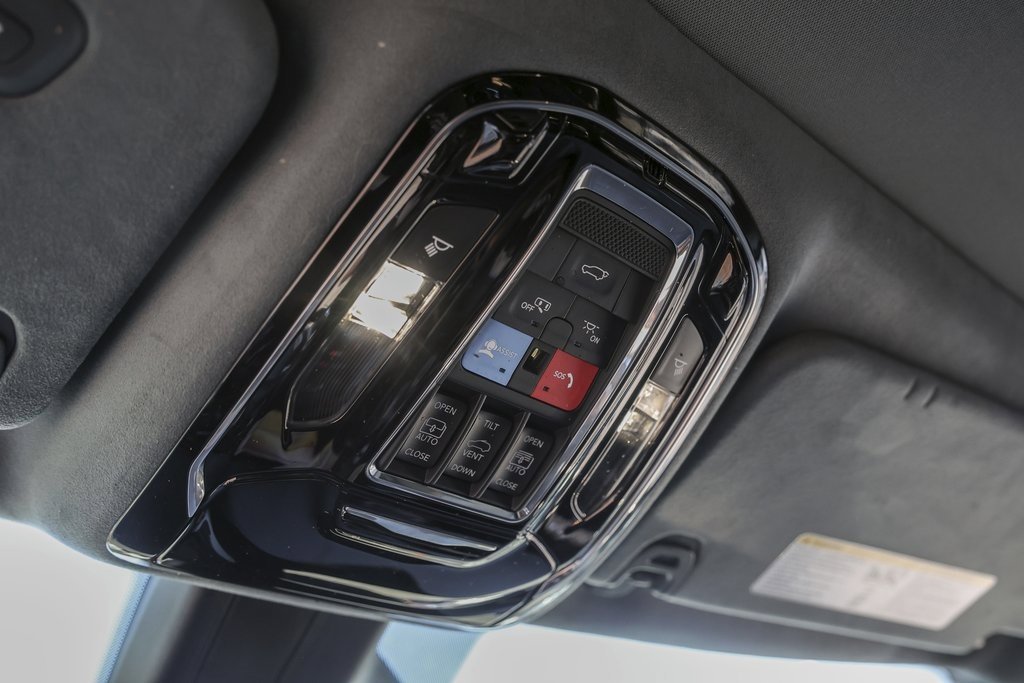 Used 2024 Jeep Grand Wagoneer Series III image 26