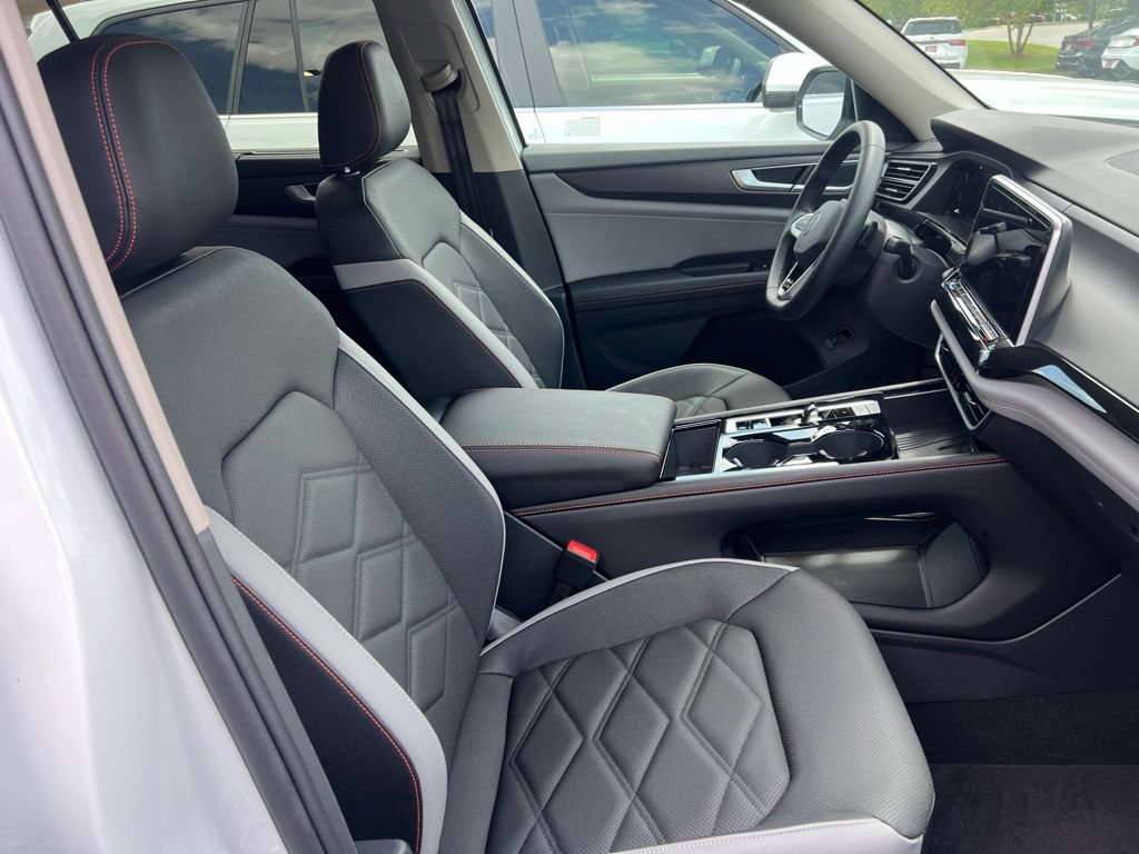Used 2026 Volkswagen Atlas Peak Edition AWD/4WD image 23